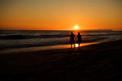 scopare in spiaggia|Fare l'amore in spiaggia: come godersi il sesso sotto le stelle .